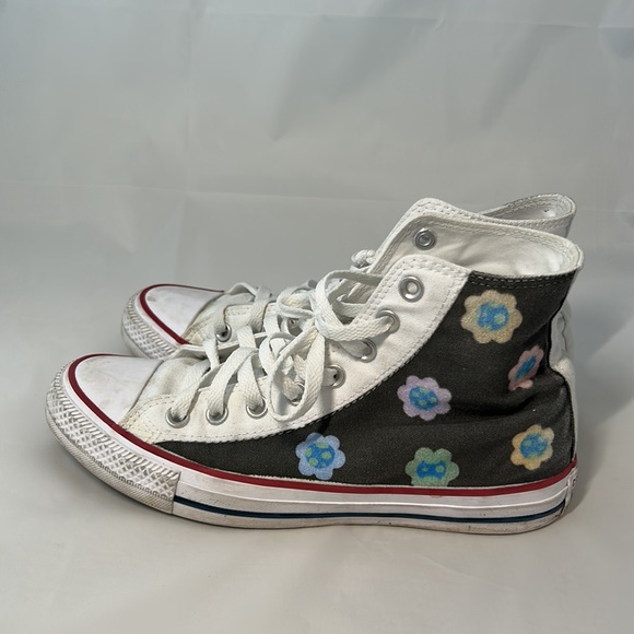 Personally designed basic white converse - Picture 5 of 8